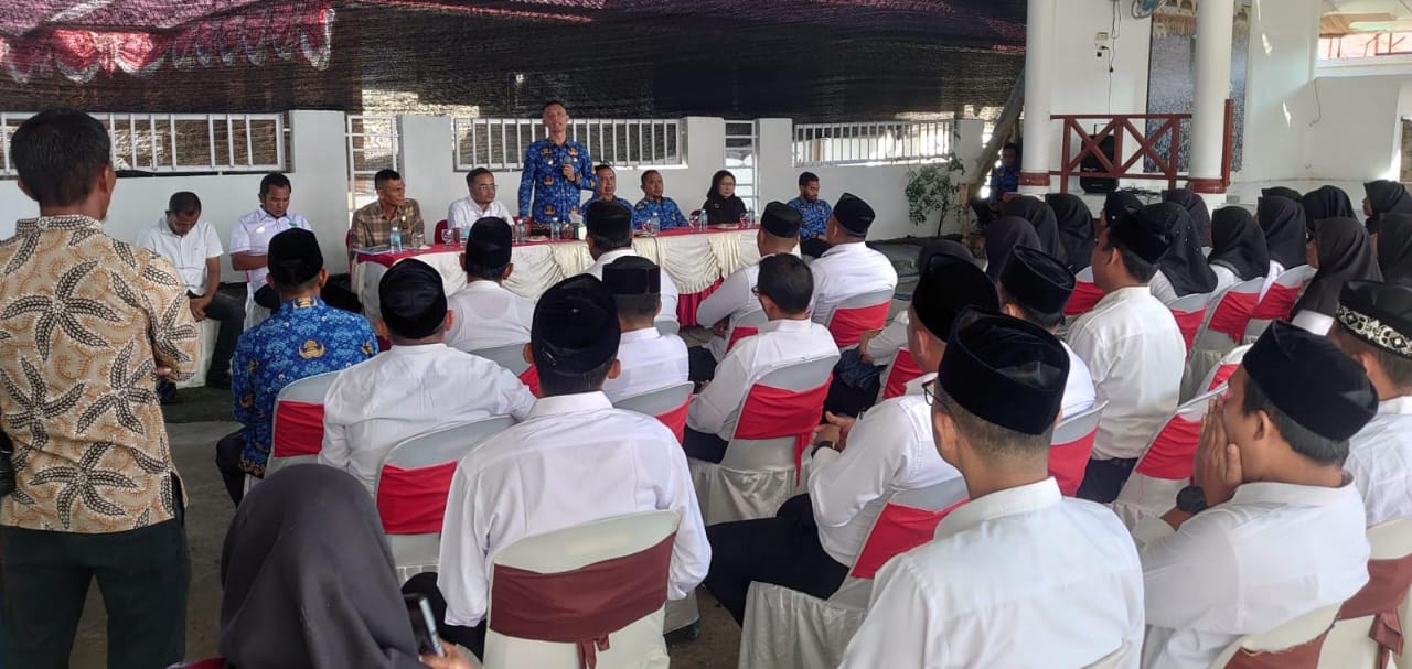 MANTAP!! 835 Guru Non-ASN Database di Abdya Terima SK, Diserahkan Wabup Zaman Akli