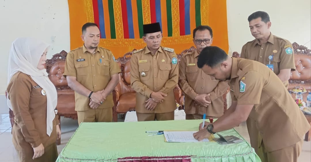 Wabup Aceh Selatan: Perkuat Koordinasi dan Kekompakan, Satria Diani Srikandi Perdana Camat Sawang