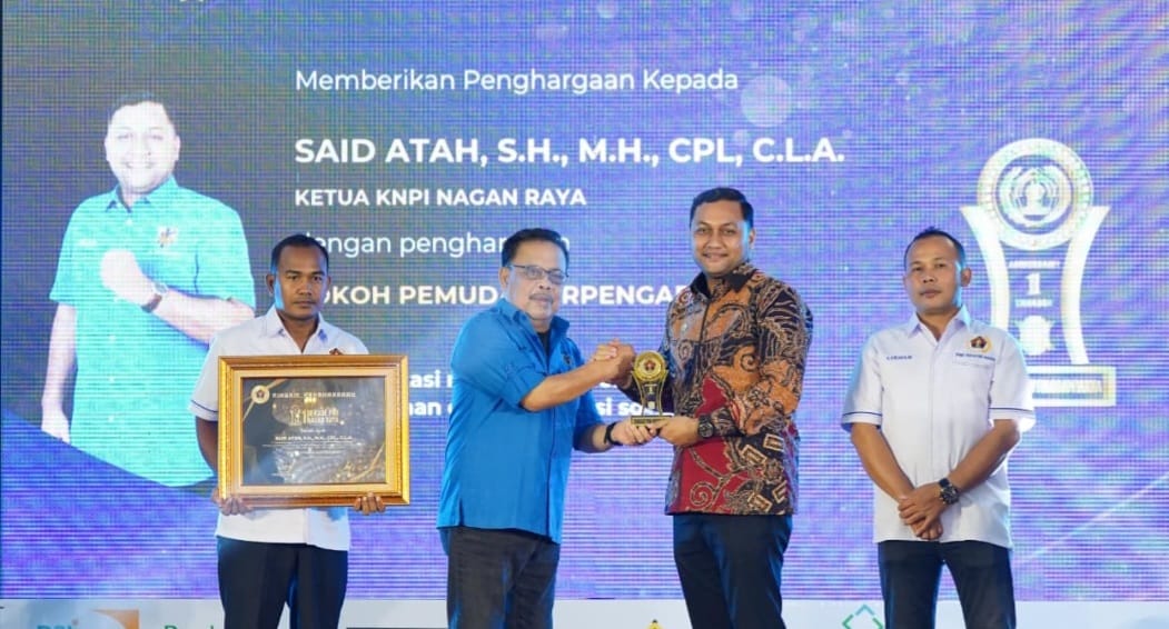 Tokoh Pemuda Berpengaruh Dianugerahi Penghargaan Satu Dekade PWI Nagan Raya