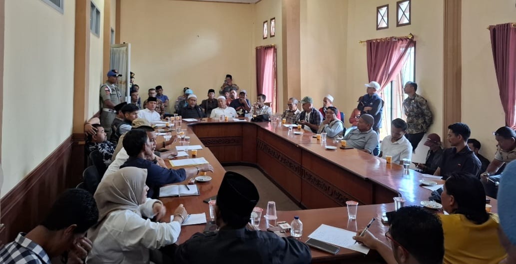 RGM Bedah dan Pertanyakan Defisit Bener Meriah Dinilai Janggal, Ruang DPRK Menghangat