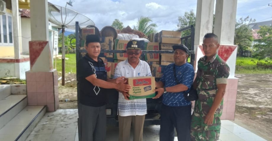 Pendistribusian Bantuan ke Bulohseuma Lancar, Camat Trumon Bernapas Lega dan UcapkanTerimakasih