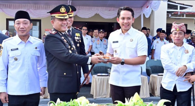 Kompak, Bupati dan Wakil Bupati Lampung Selatan Hadiri HUT ke-80 Bhayangkara, Kapolres tegaskan Komitmen Pelayanan Terbaik