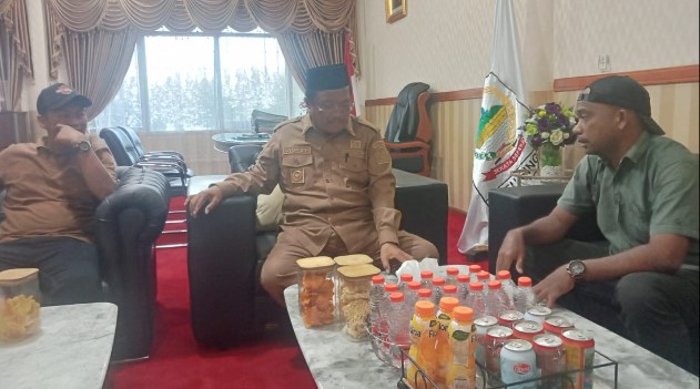 Sabar!! Bupati Aceh Singkil Pastikan Pemberhentian Keuchik Nonaktif Kampung Sebatang Segera Diproses