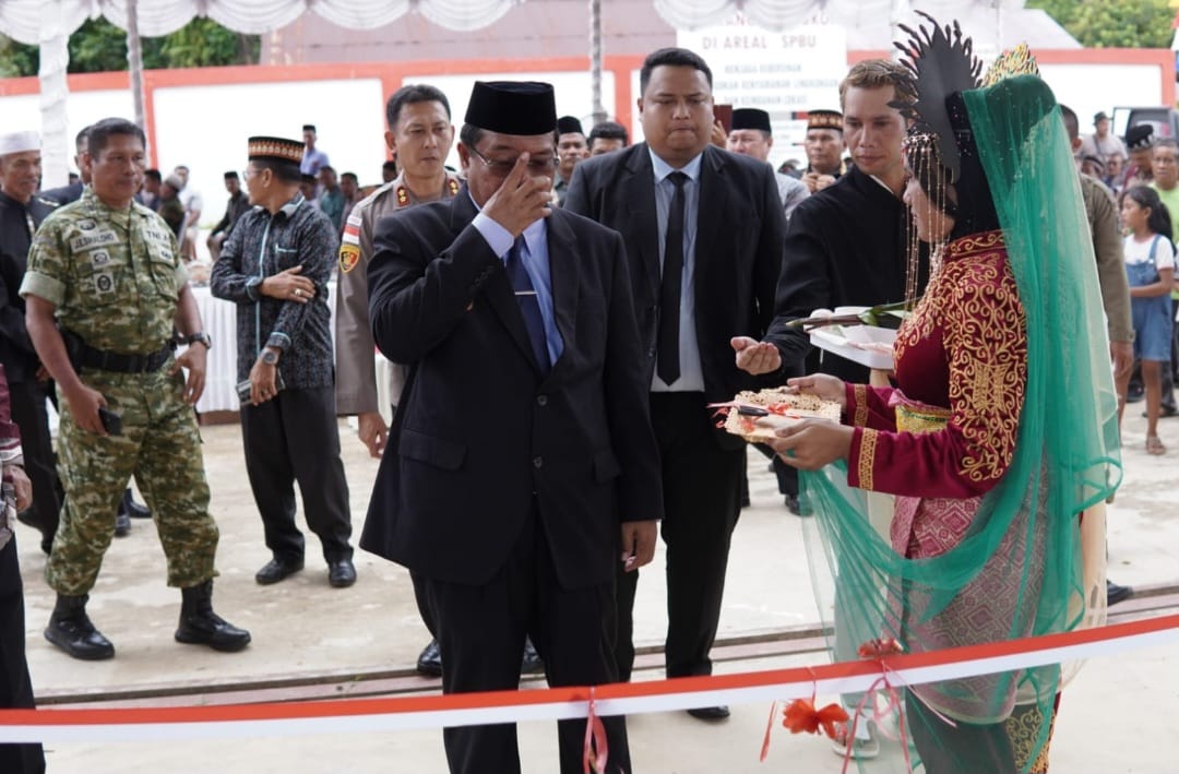 Warga Aceh Singkil Tidak Jauh lagi Cari BBM, Bupati Oyon Resmikan Kehadiran SPBU 3T