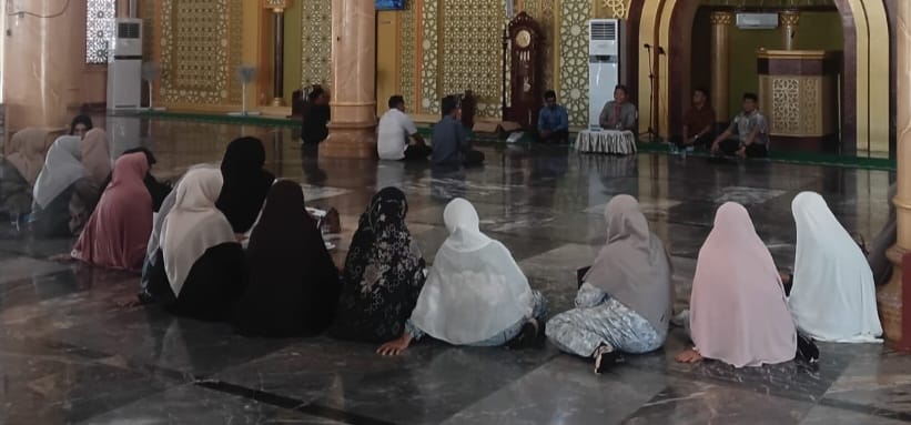 Ustadz Akmaluddin: Jamaah Umrah Jangan Sombong dan Riya, Harus Benar-benar Bertaubat