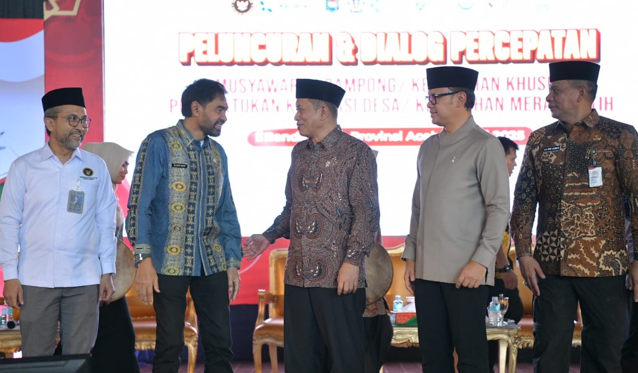 Dihadapan Wamen Koperasi dan UKM serta Wamendagri RI, Mualem Komitmen Mendirikan Koperasi Merah Putih di Aceh