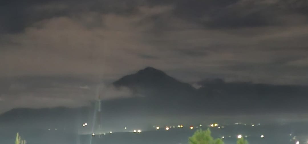 Warning!! PVMBG Naikkan Status Gunung Bur Ni Telong Aceh Siaga, Warga Diminta Jauhi Kawah