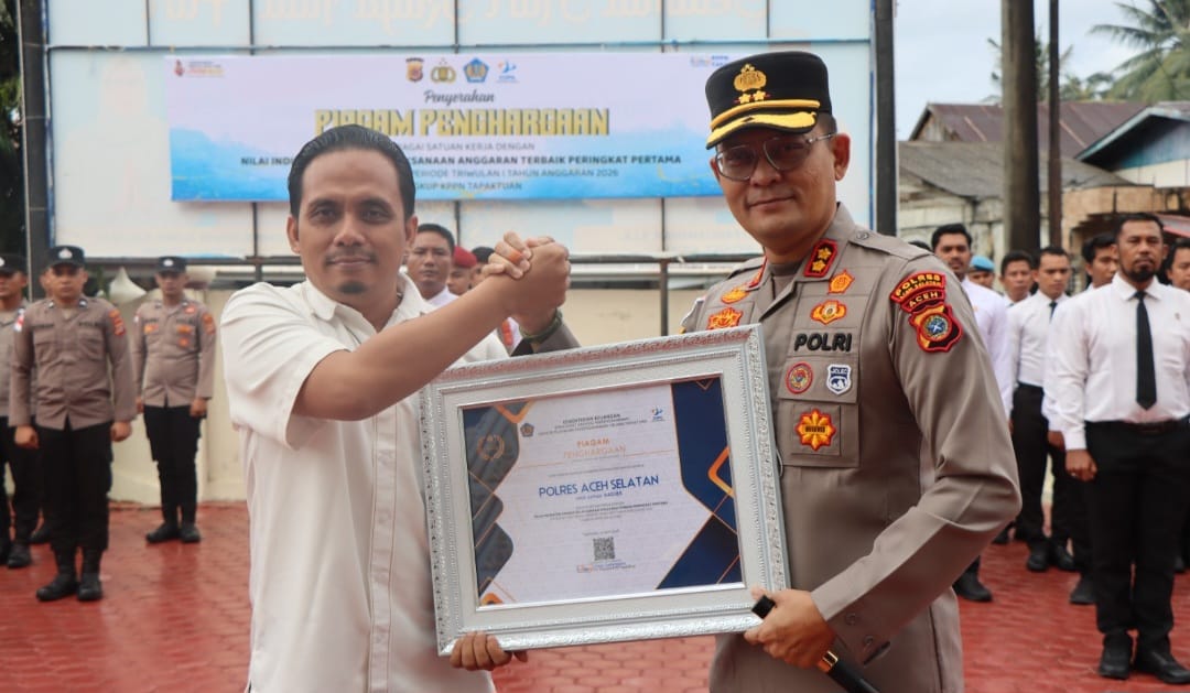 Bergengsi!! Unggul di Barat Selatan, Kapolres Aceh Selatan Terima Penghargaan IKPA Peringkat Pertama