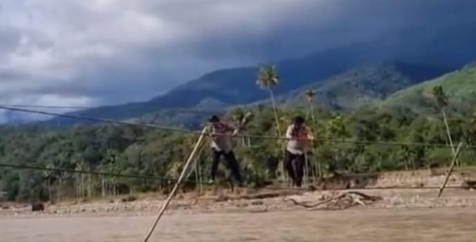 Sedih, 40 Desa di Gayo Lues Masih Terisolir, Bantuan Didistribusi Pakai Motor dan Jalan Kaki