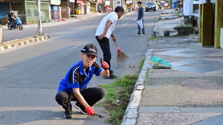 Pemkab Lampung Selatan Perkuat Budaya Gotong Royong Bersihkan Wajah Kota Kalianda
