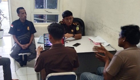 Terancam 60 kali Cambuk, Kasus Tuak dilimpahkan Satpol PP/WH Aceh Selatan ke Kejaksaan