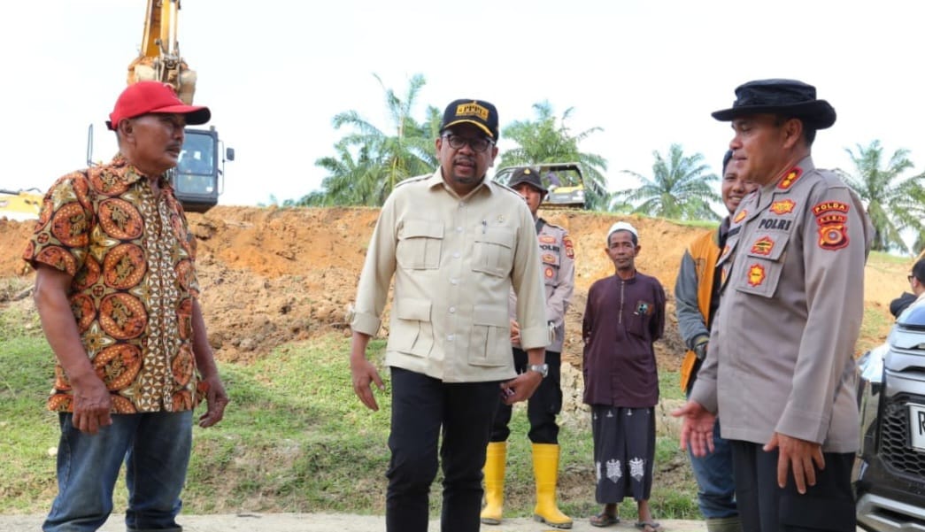 Bakar Semangat, Kepala Staf Kepresidenan RI Apresiasi Polri Pembangunan Huntap di Aceh Tamiang