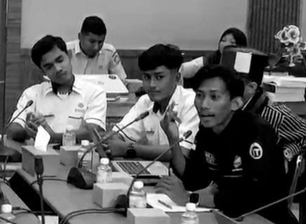Mahasiswa Dengungkan Kerinduan, Ketiadaan Bupati Mirwan Roda Pemerintahan Hilang Percepatan