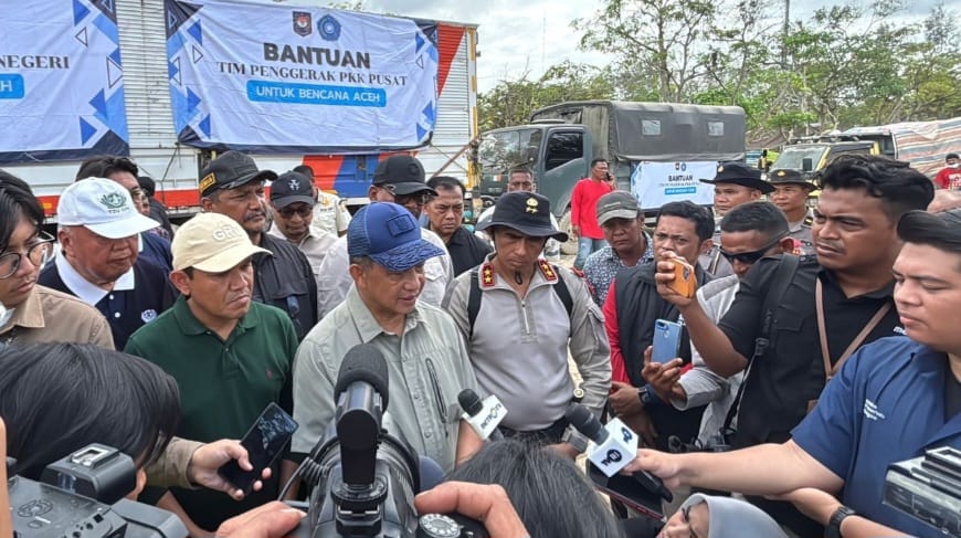 Di Aceh Tamiang, Mendagri Janji Bangun 500 Unit Rumah bagi Warga Terdampak Bencana