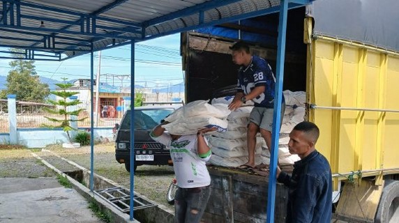 Dukung layanan Air Bersih, Perumda Tirta Bengi Bener Meriah terima bantuan 12 ton PAC dari Satgas PRR