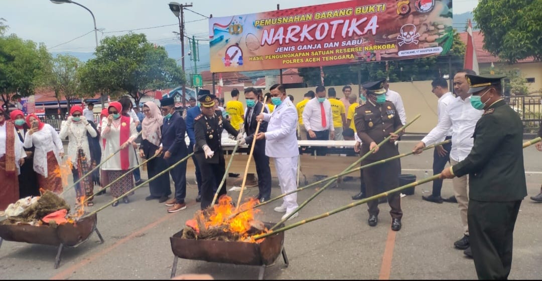 Usai Upacara HUT ke 80 RI, Polres Aceh Tenggara Aceh Selimuti Asap Narkoba