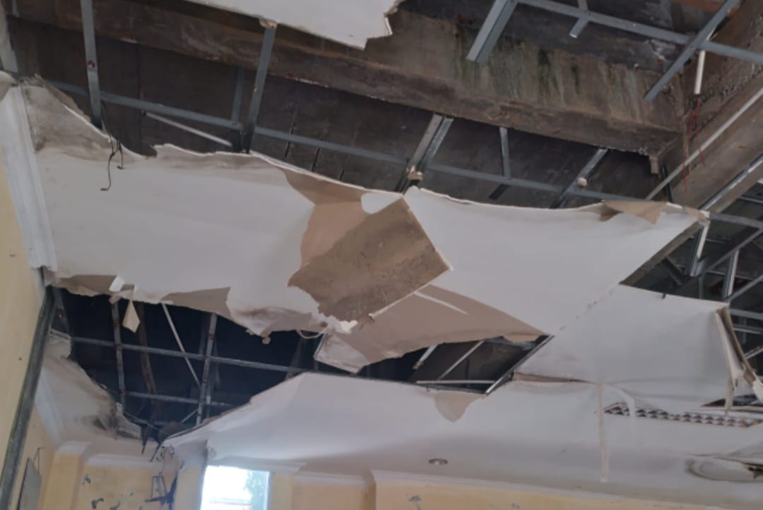 Menyedihkan!! RKB SMAN 2 Meukek Aceh Selatan Rusak Parah, Disdik Aceh Diminta Bijaksana