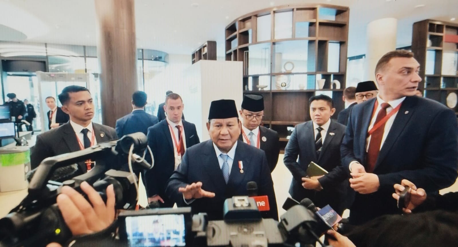Presiden Prabowo Angkat Diplomasi Damai Indonesia di Forum Dunia