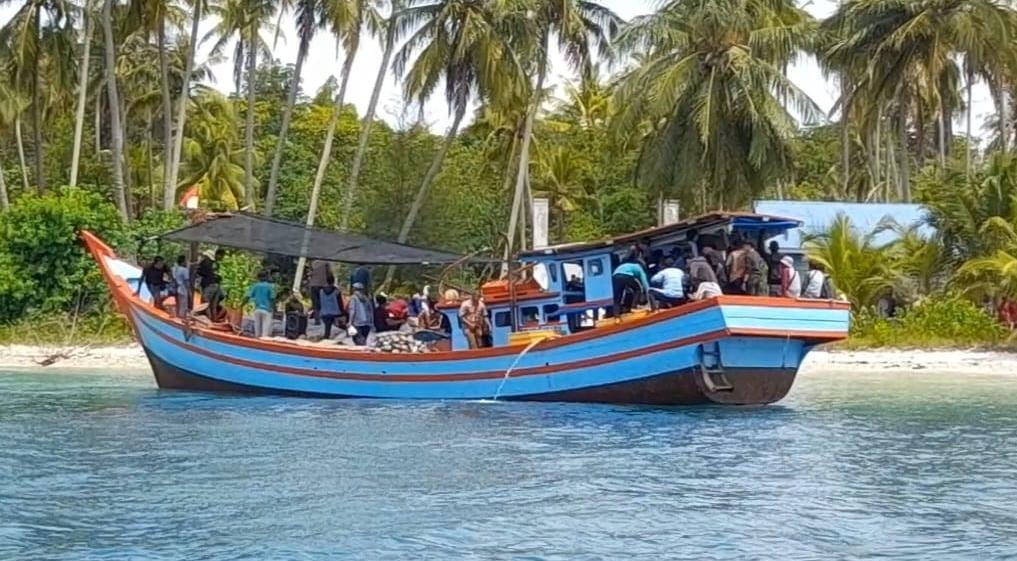 Masyarakat Aceh Singkil Bersama Gubernur Hadiri Syukuran Di Pulau Panjang