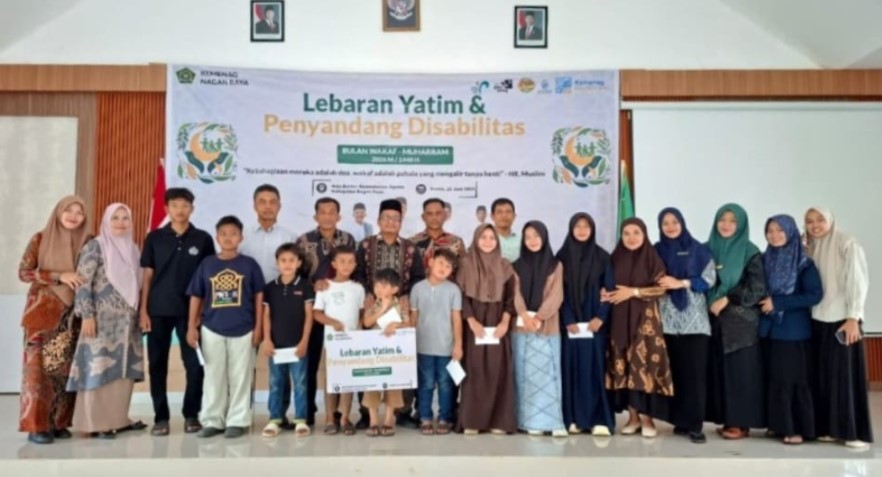 Barakallah!! Kemenag Nagan Raya Santuni 500 Anak Yatim dan Penyandang Disabilitas