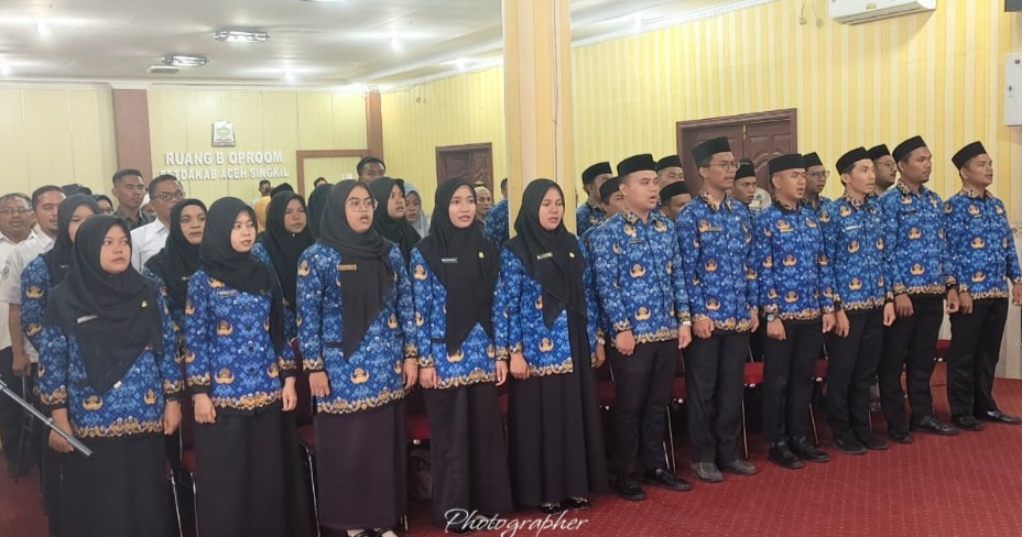 Bupati Aceh Singkil Lantik 32 ASN Formasi 2024, Jangan Dilayani, Tapi Melayani