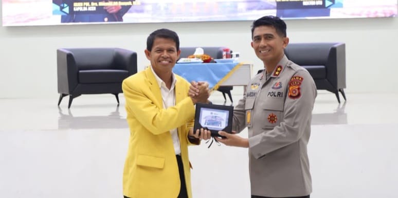 Jadi Dosen di UTU, Kapolda Tampil di Depan 2000 Peserta Ajak Wujudkan Aceh Meutuah