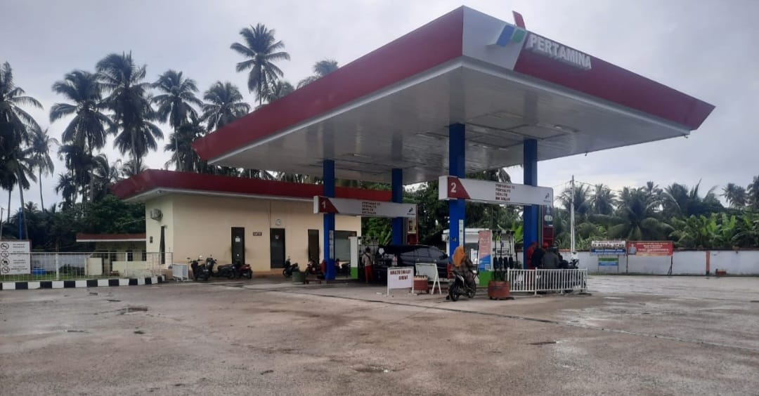 Warga Keluhkan Solar Kosong di SPBU Geulumbuk, Di Bakongan Pasokan Telat Sampai