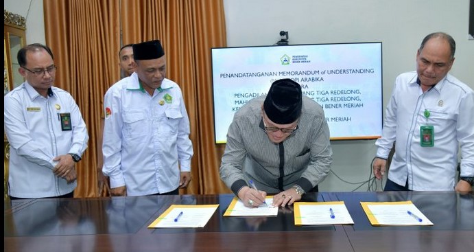 Perkuat Layanan Adminduk Petani, Pemkab Bener Meriah teken MoU Kopi Arabika