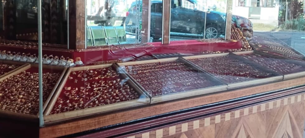 Jelang Puasa, Emas Murni Turun Tipis di Aceh Selatan, Skema Harga Masih di Posisi Puncak