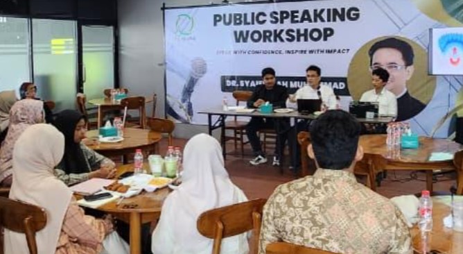 Latih Percaya diri, Himpunan Pengusaha KAHMI Aceh Gelar Workshop Public Speaking, Mahasiswa dan Masyarakat